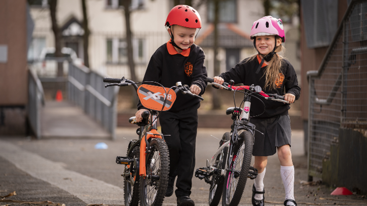Three children on the active school run