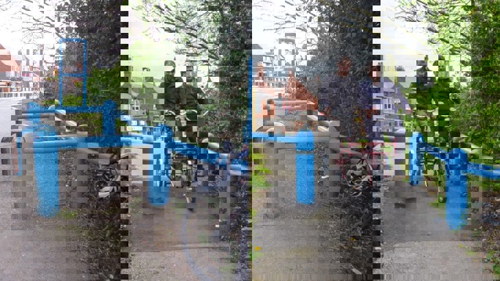 Before and after shot of barrier removal in York. Before shot shows the blue restrictive barrier on the route, and the after photo shows a dual cycle passing through where the barrier previously was.