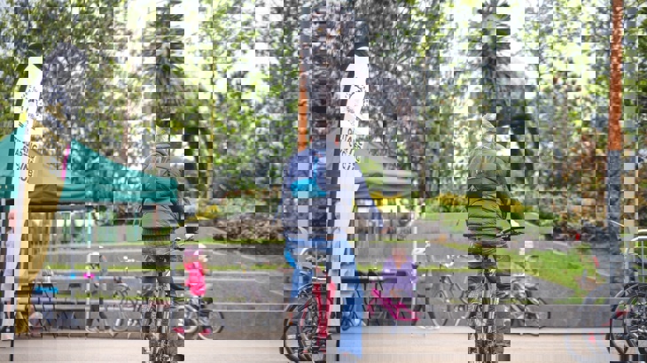 Aslan sculpture and cyclist on CS Lewis Square